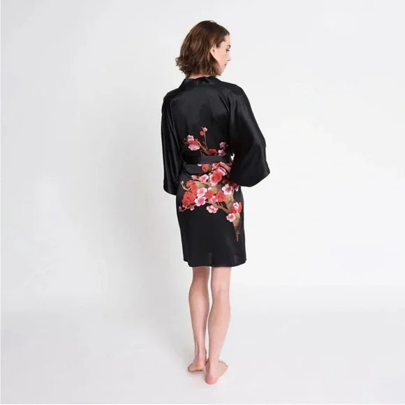 Old Shanghai Cherry Blossom Black Silk Kimono Floral Robe O/S - Picture 12 of 13